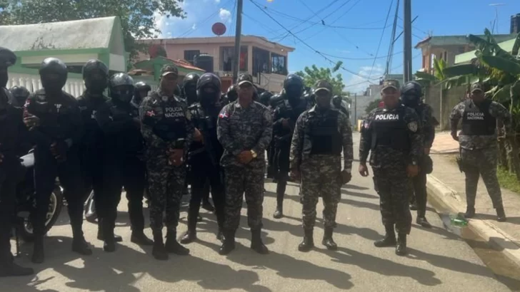 Villa Mella: Policía dice que no ha habido saqueos en establecimientos comerciales