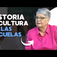 María González muestra juego para enseñar historia y cultura en las escuelas