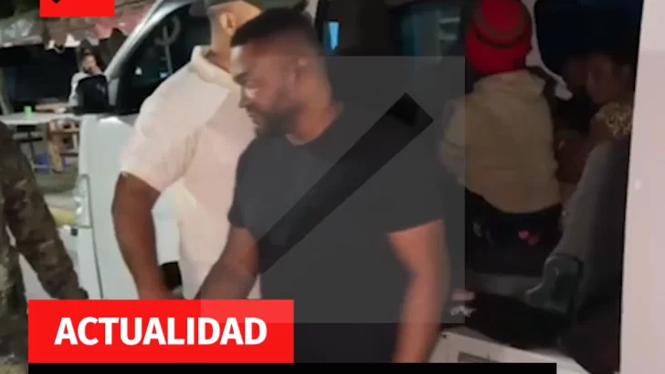 Detienen a tres de cuatro hombres cuando transportaban haitianos indocumentados