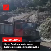 Hieren funcionario del senpa  durante protesta en Manoguayabo