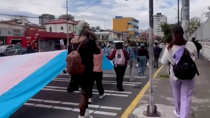 Protestan en Perú por decreto que define transexualidad como trastorno mental