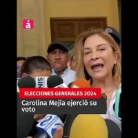 Carolina Mejía ejerció su voto