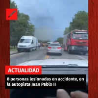 8 personas lesionadas en accidente, en la autopista Juan Pablo II