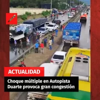 Choque múltiple en Autopista Duarte provoca gran congestión