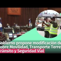 Gobierno propone cambios a la Ley de Transporte y Tránsito