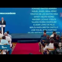 Presidente Abinader honra a las víctimas de la tragedia del Jet Set. Además reconoció a rescatistas