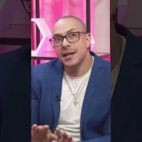 Santiago Matías: ¿El futuro de la comunicación o lenguaje obsceno? #shorts