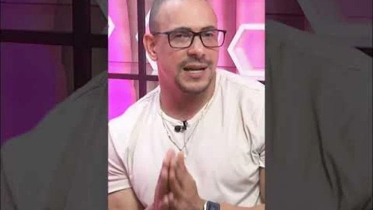 Robert Sánchez: ¿La joya de la radio nacional en peligro? #shorts