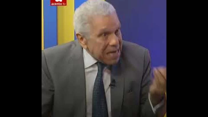 La Deuda Negra: Pétion Dio Armas a Bolívar Por Los Esclavos #shorts