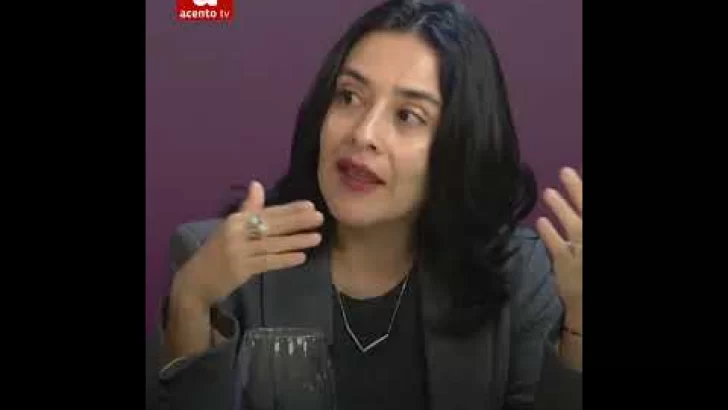 Desprograma Mentes Jóvenes: ¡Despierta el Pensamiento Crítico con IA! #shorts