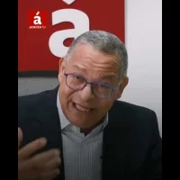 Angustias Posmodernas: Filosofía y Redes Sociales #shorts