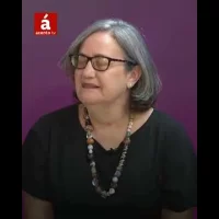 Pensamiento Crítico: Comprensión Lectora y Democracia #shorts