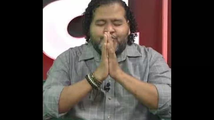 La poesía se transforma en espectáculo: crece el Poetry Slam en República Dominicana