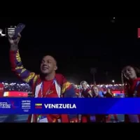 Venezuela desfila con orgullo en el Santo Domingo JCC 2026