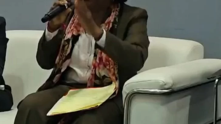 Marina Aybar destaca el valor de los libros como fuente de conocimiento frente al avance tecnológico